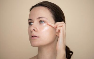 Bakışlarınızdaki Yorgunluğu Silin: 1 Numaralı Uzmanlık Alanımız Göz Altı Işık Dolgusu Rehberi